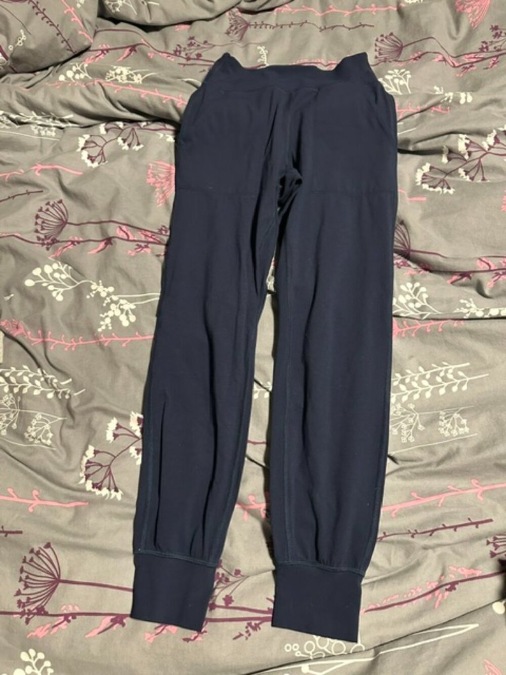 Lululemon size 4 align joggers navy blue
